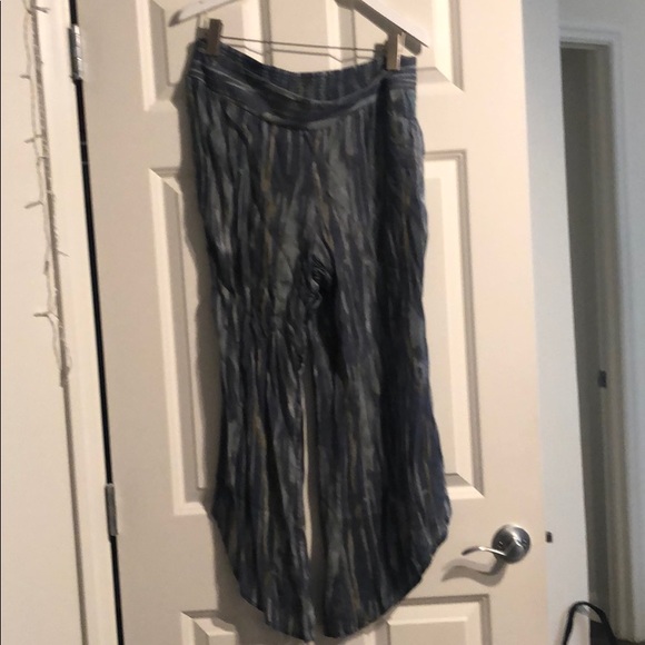 Free People Pants - Free people loose capris